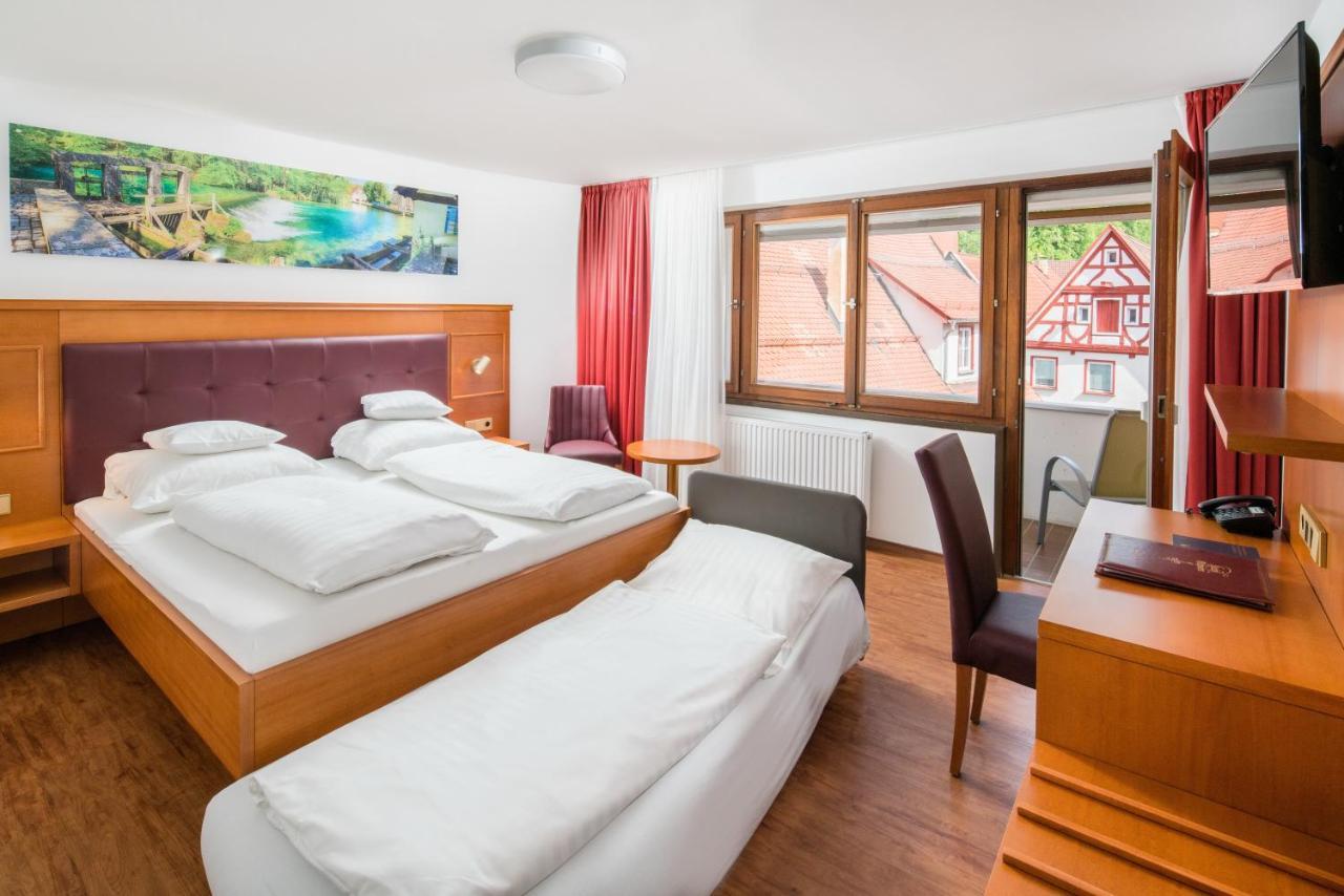 Hotel-Restaurant Ochsen Blaubeuren Δωμάτιο φωτογραφία